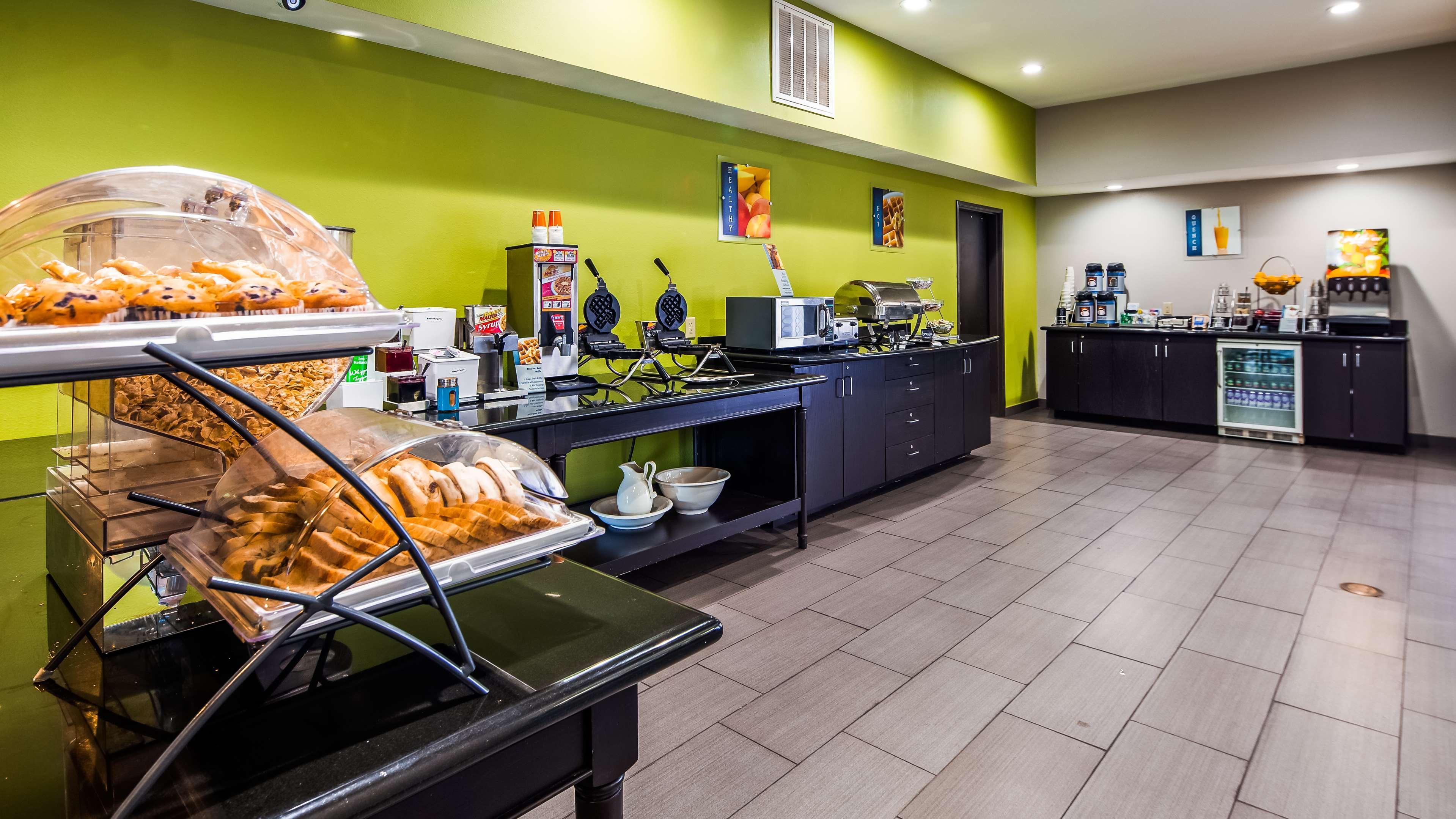 Best Western Golden Prairie Inn And Suites Sidney Kültér fotó