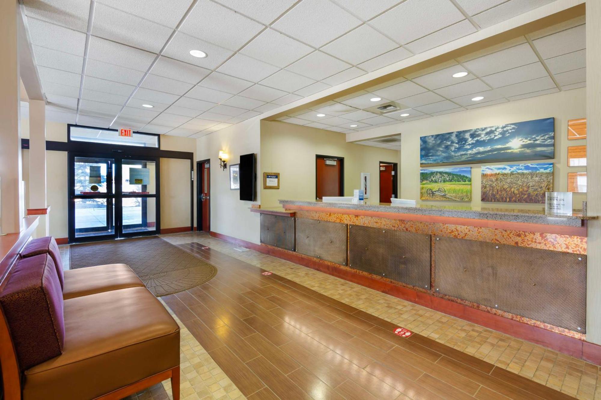 Best Western Golden Prairie Inn And Suites Sidney Kültér fotó