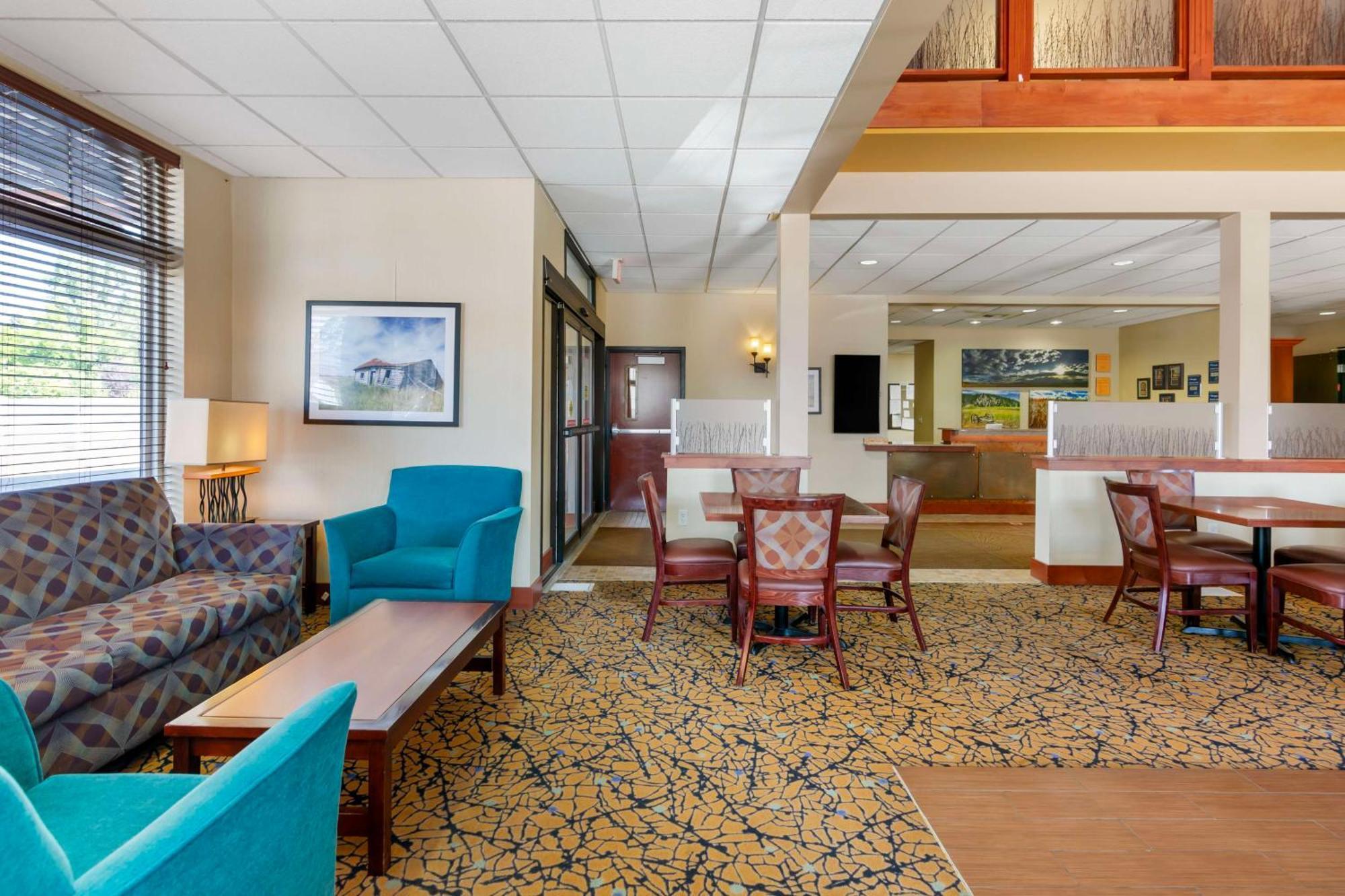 Best Western Golden Prairie Inn And Suites Sidney Kültér fotó